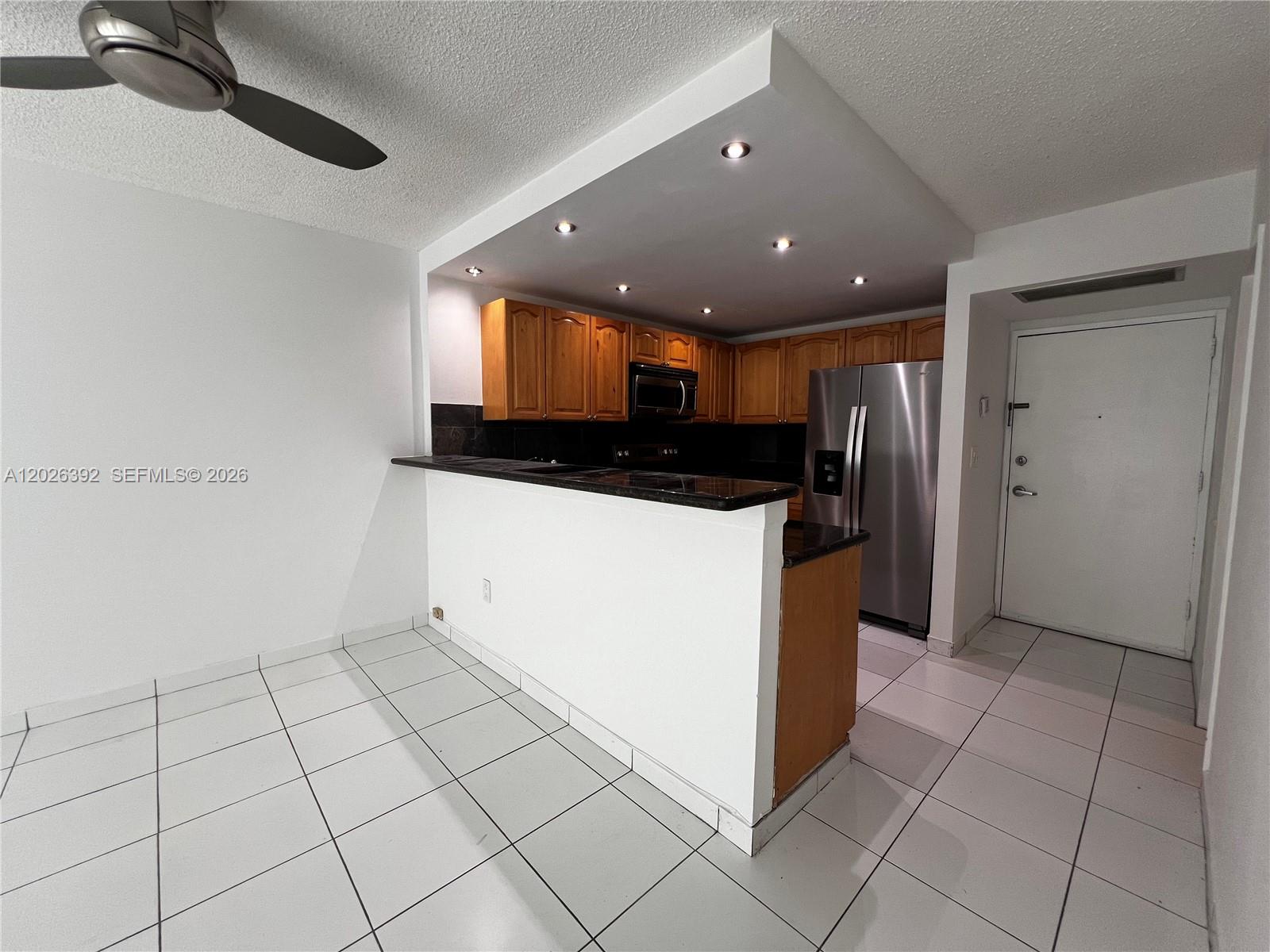 1228 West Ave 1114