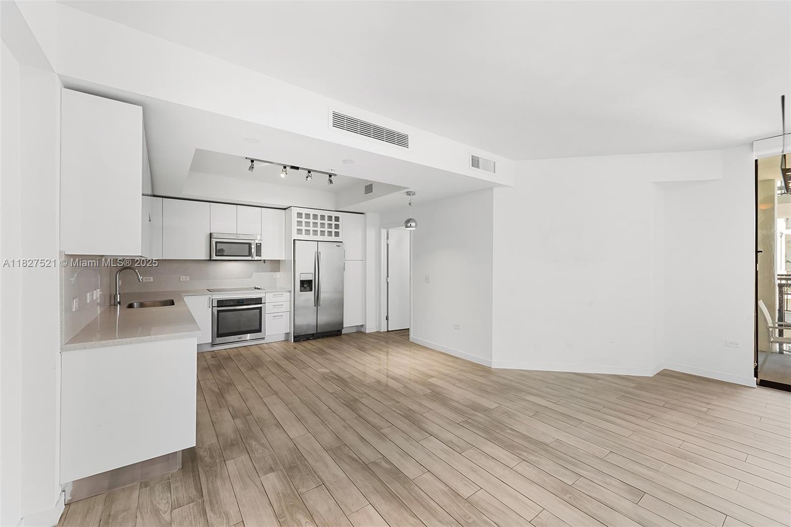 999 SW 1st Ave 3001