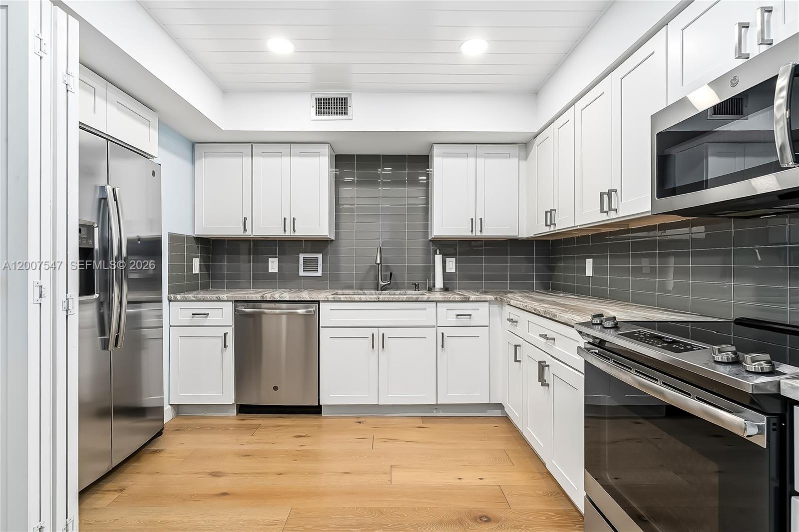 GRANDVIEW AT EMERALD HILL - Residential