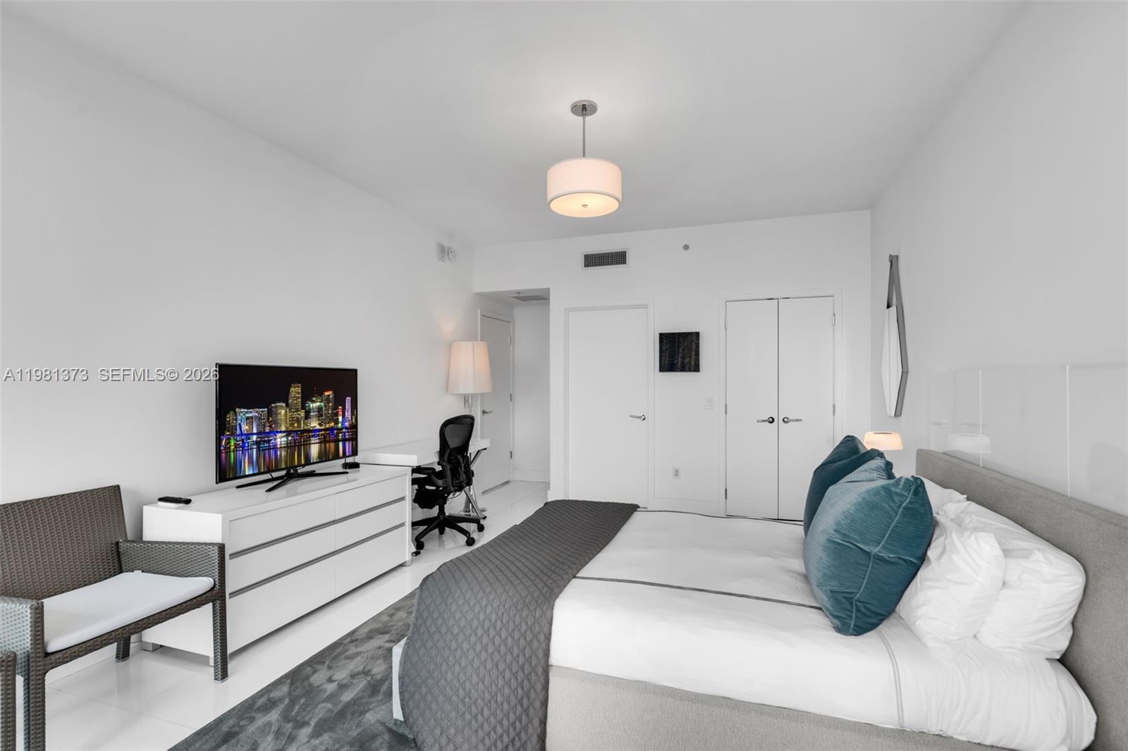 NORTH CARILLON BEACH COND - Residential