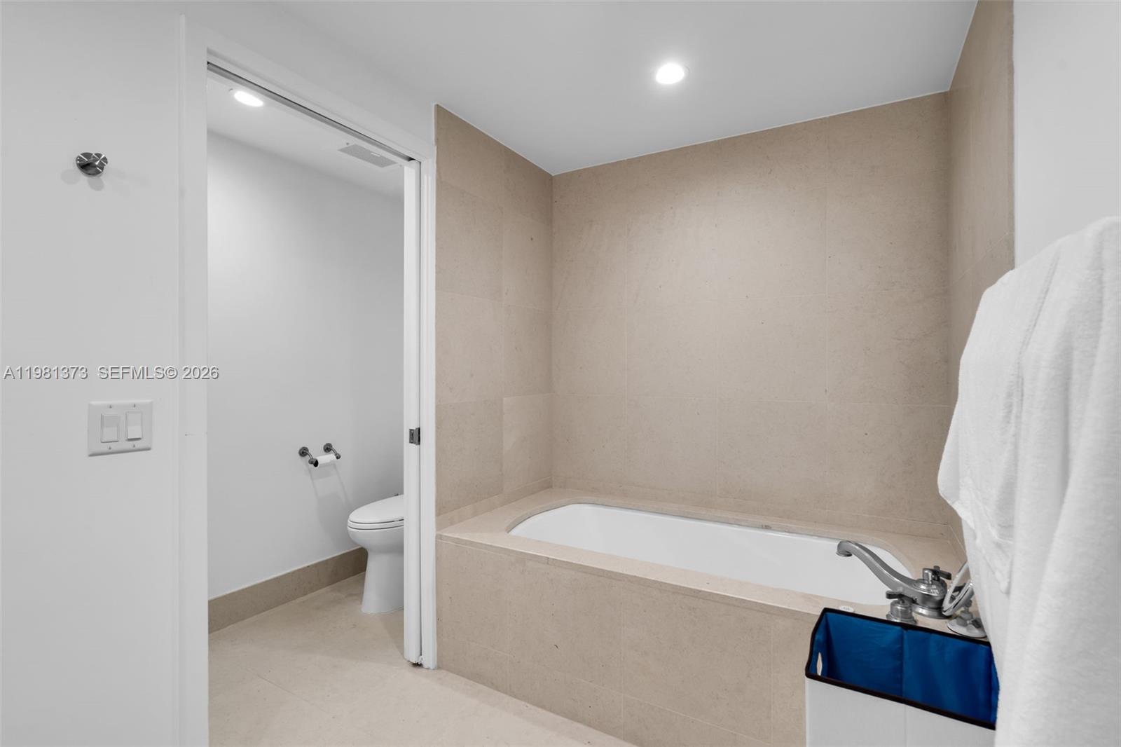 NORTH CARILLON BEACH COND - Residential