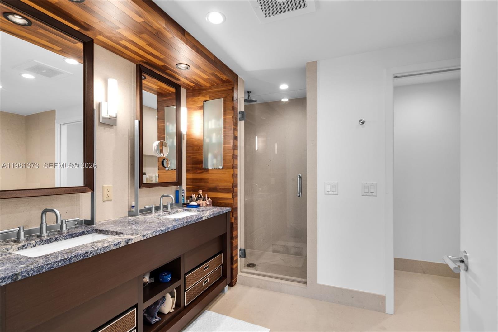 NORTH CARILLON BEACH COND - Residential