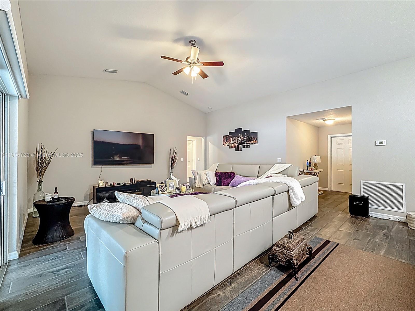 PORT ST LUCIE SECTION 44 - Residential