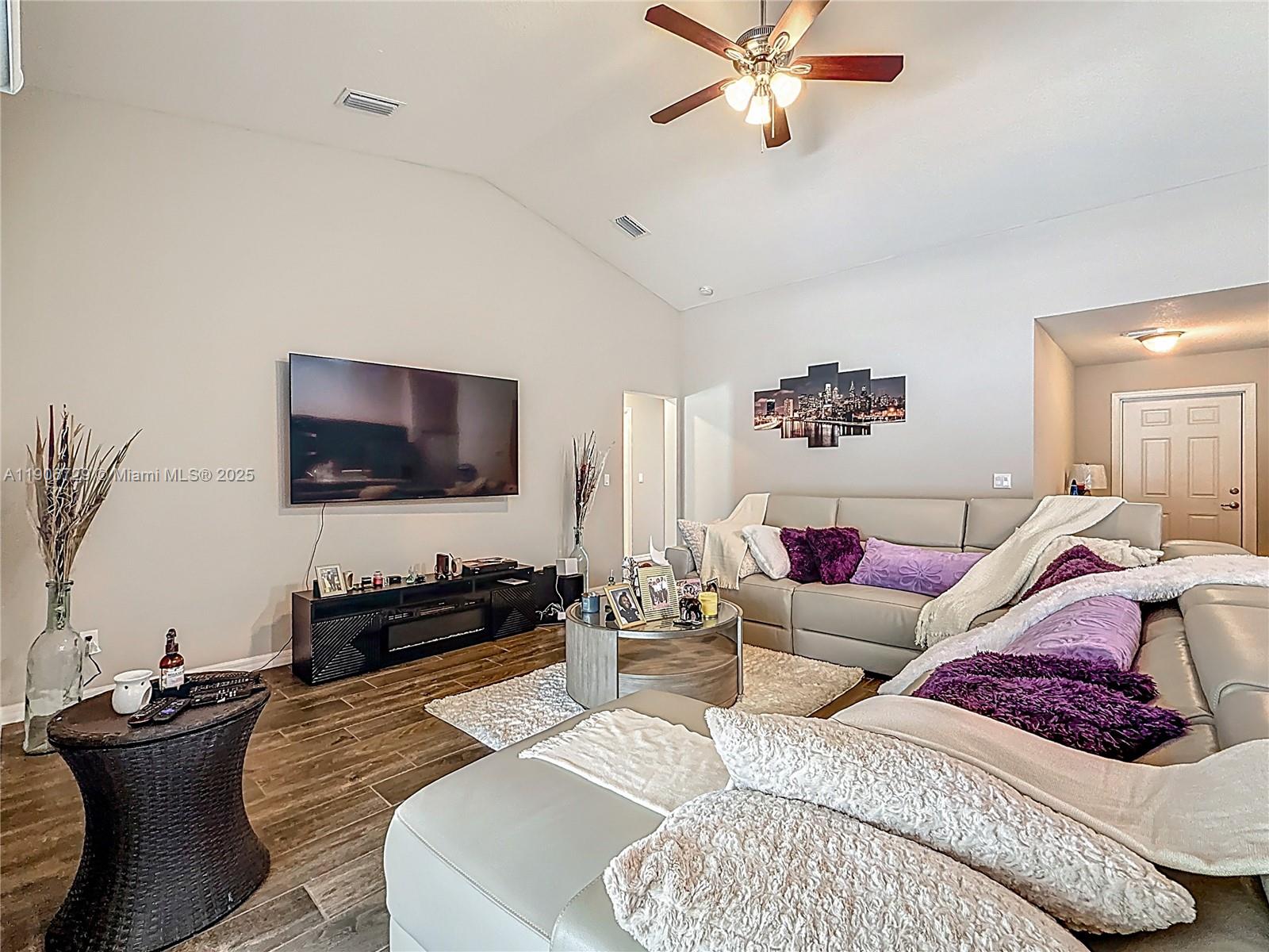 PORT ST LUCIE SECTION 44 - Residential