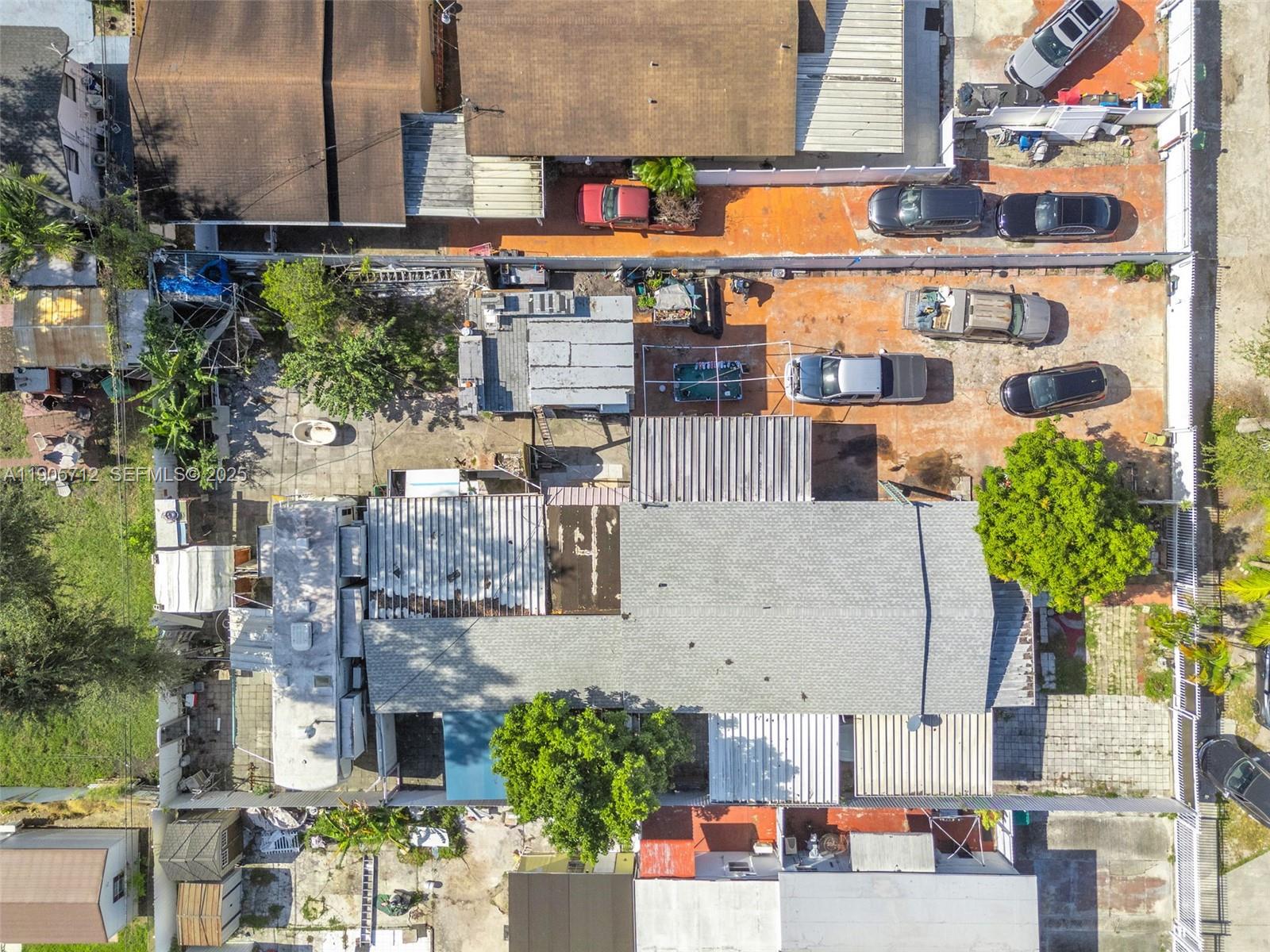 THE TROPICS AMD - Residential