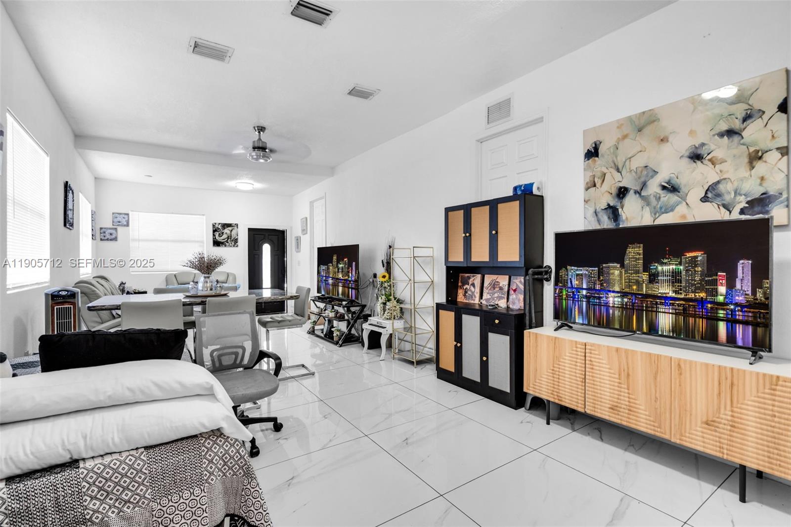 THE TROPICS AMD - Residential