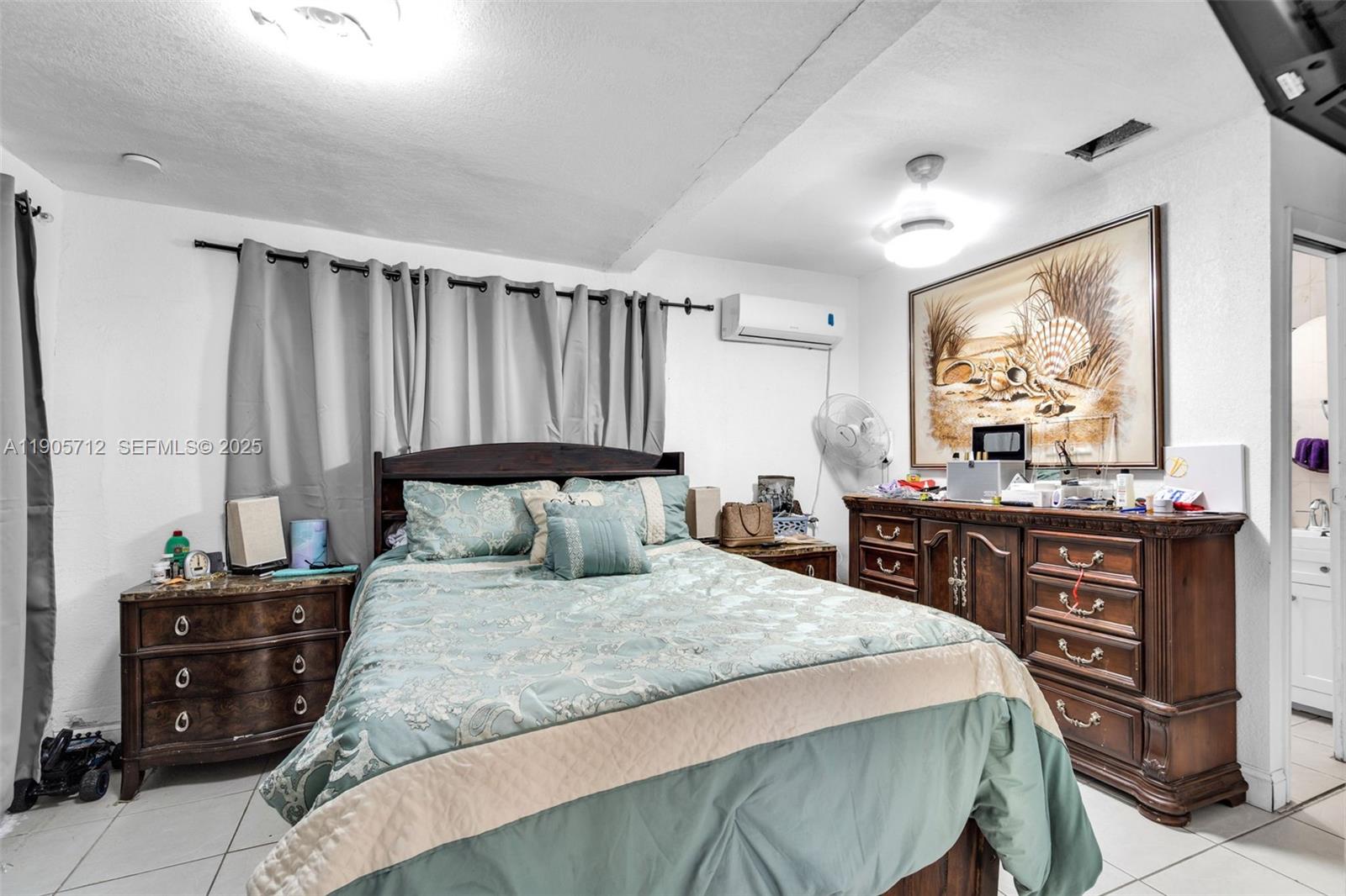 THE TROPICS AMD - Residential