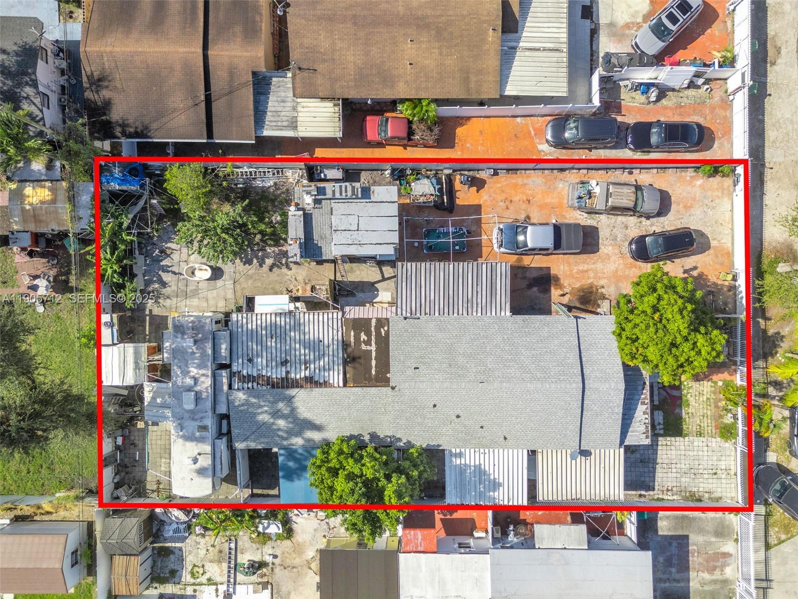 THE TROPICS AMD - Residential