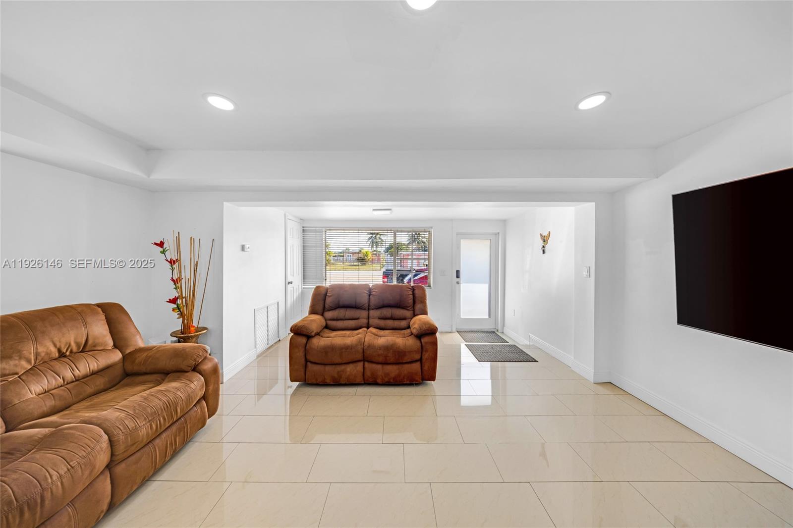 FLAMINGO ESTATES - Residential