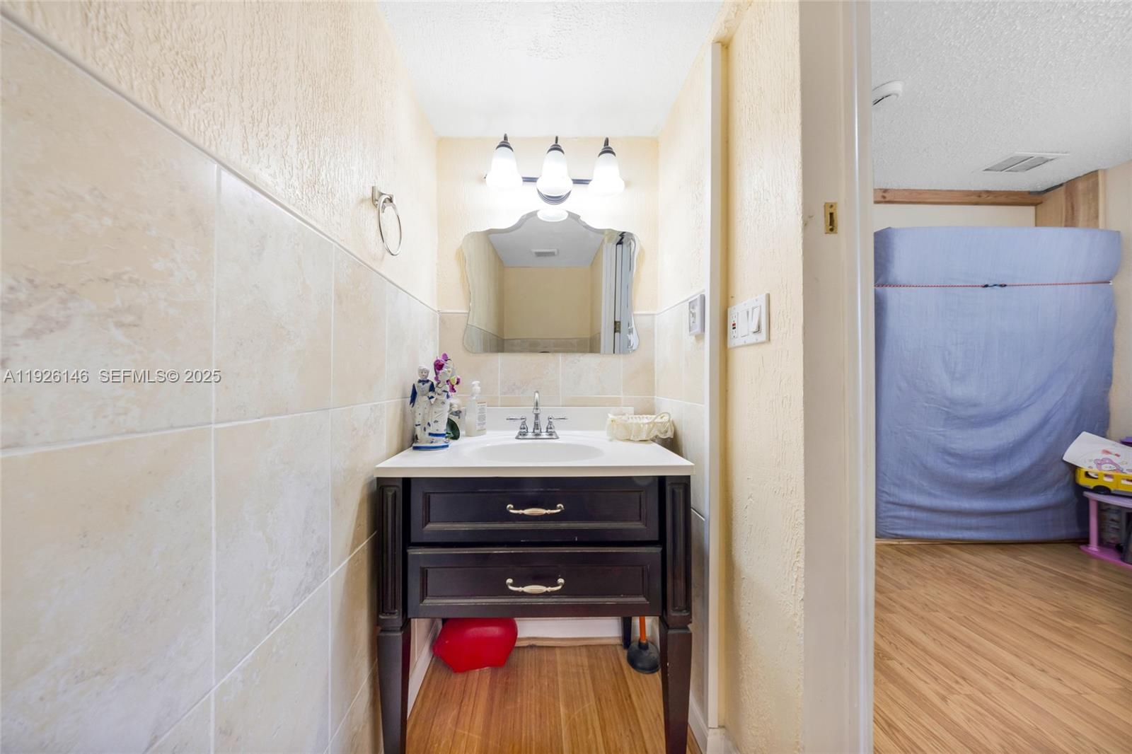 FLAMINGO ESTATES - Residential