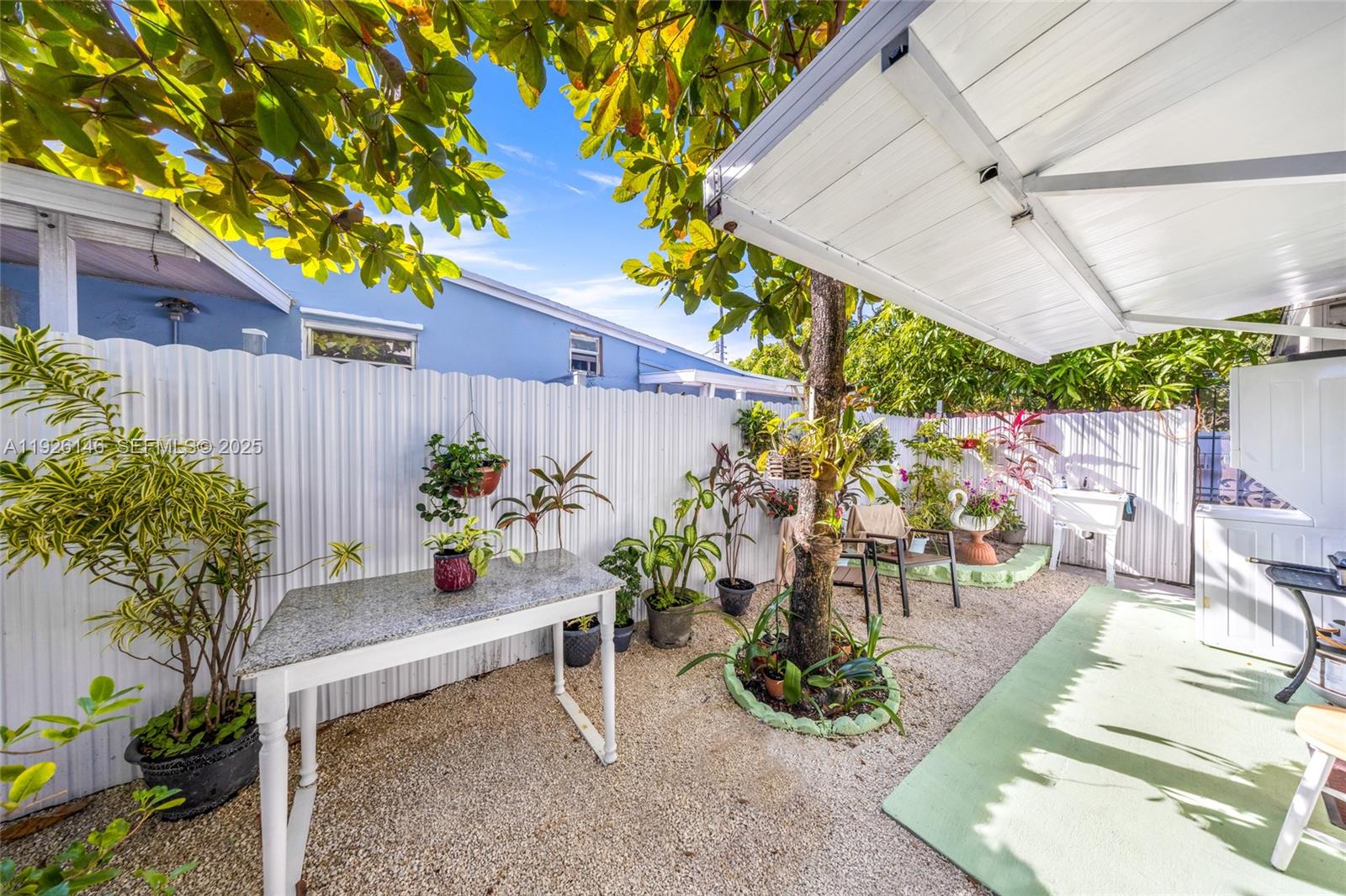 FLAMINGO ESTATES - Residential