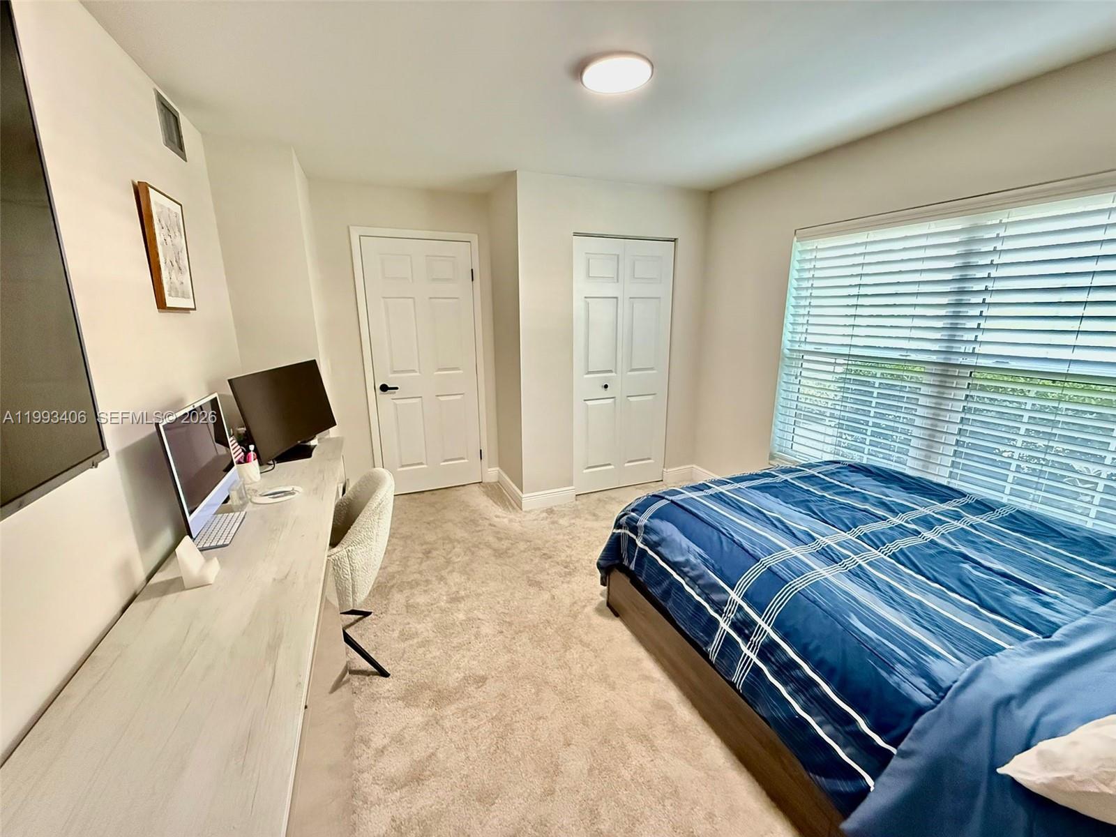 COUNTRY LAKES I CONDO PHAS - Residential