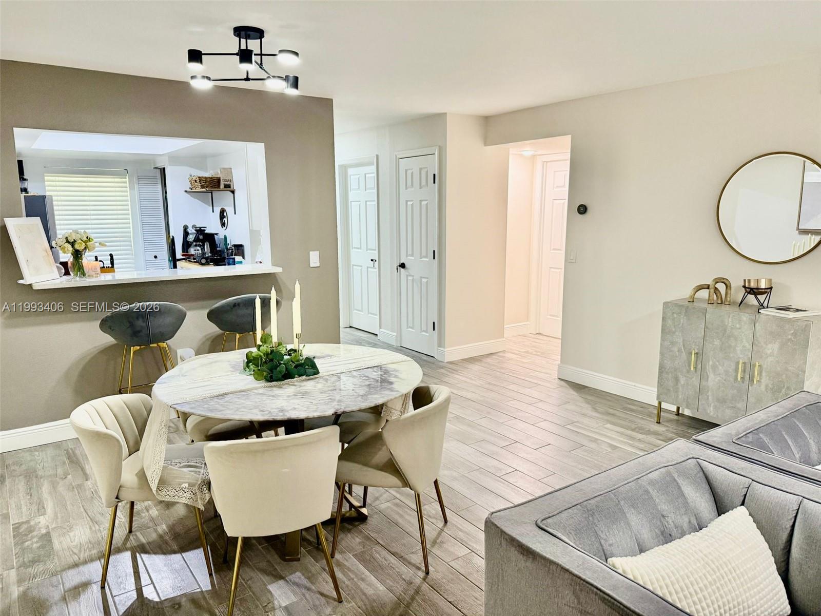 COUNTRY LAKES I CONDO PHAS - Residential
