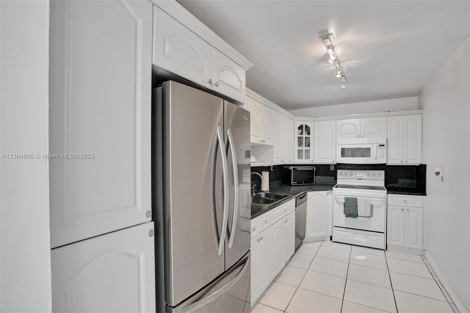 BOSTON PLAZA CONDO - Residential