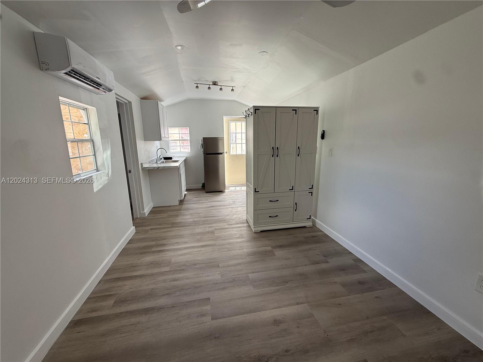 EMMETSVILLE SUB - Residential Lease