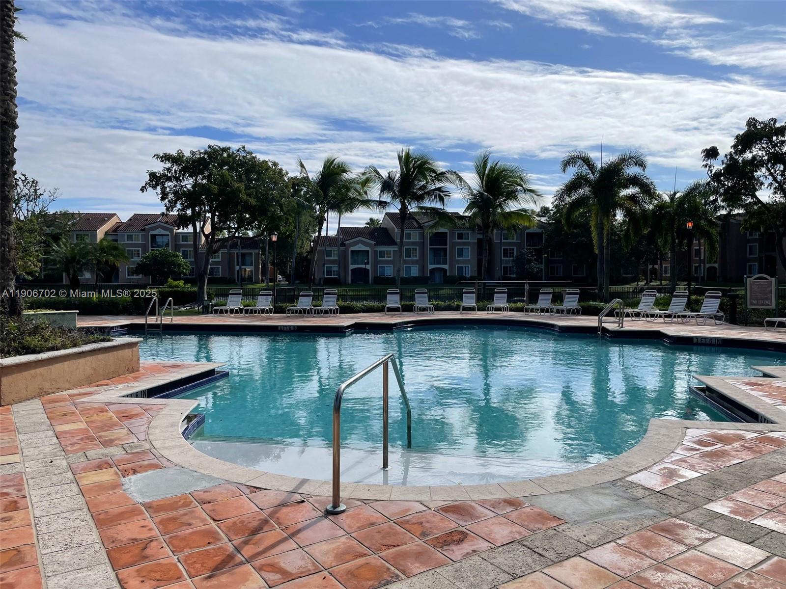 CARRINGTON AT COCONUT CRE - Residential Lease