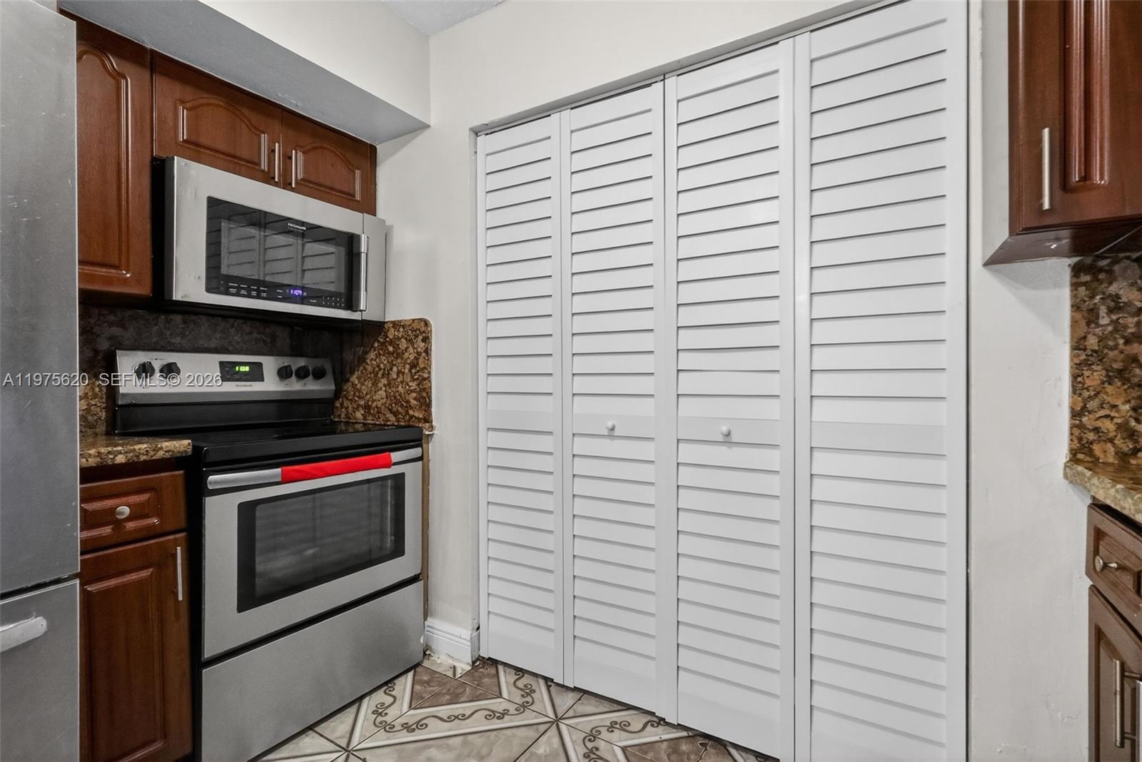 PINEWOOD PARK EXTENSION - Residential