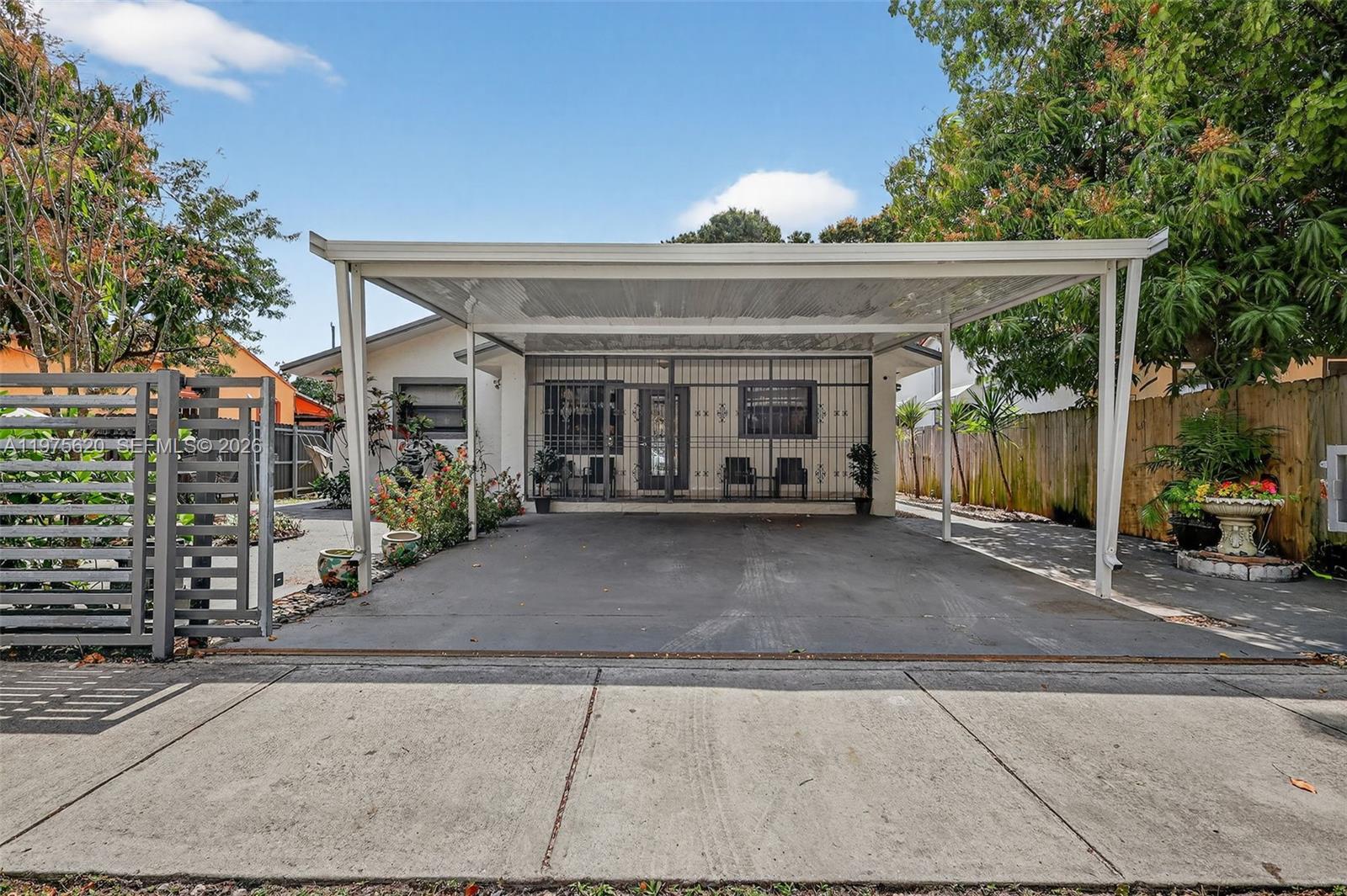 PINEWOOD PARK EXTENSION - Residential