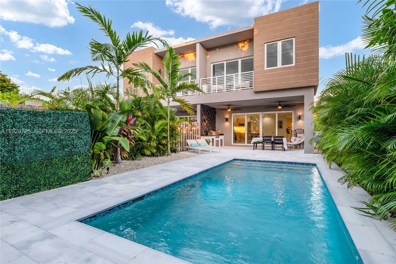 CORAL PLACE REV - Residential