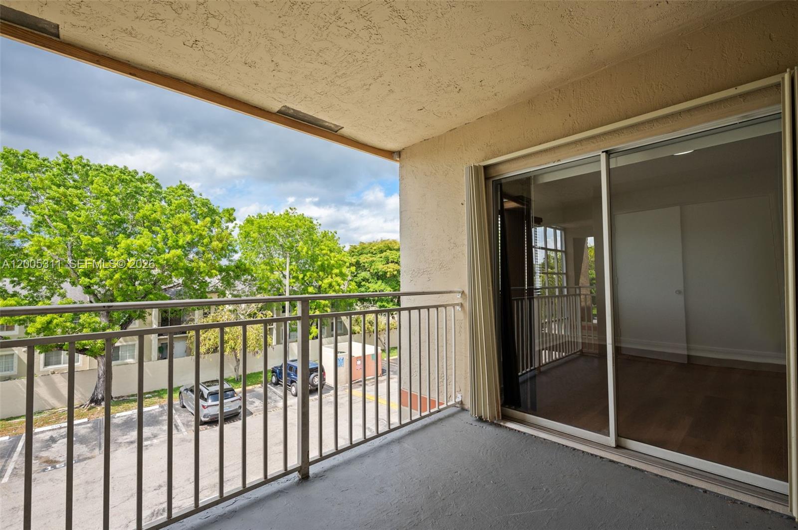 VILLA RUSTICA I CONDO - Residential