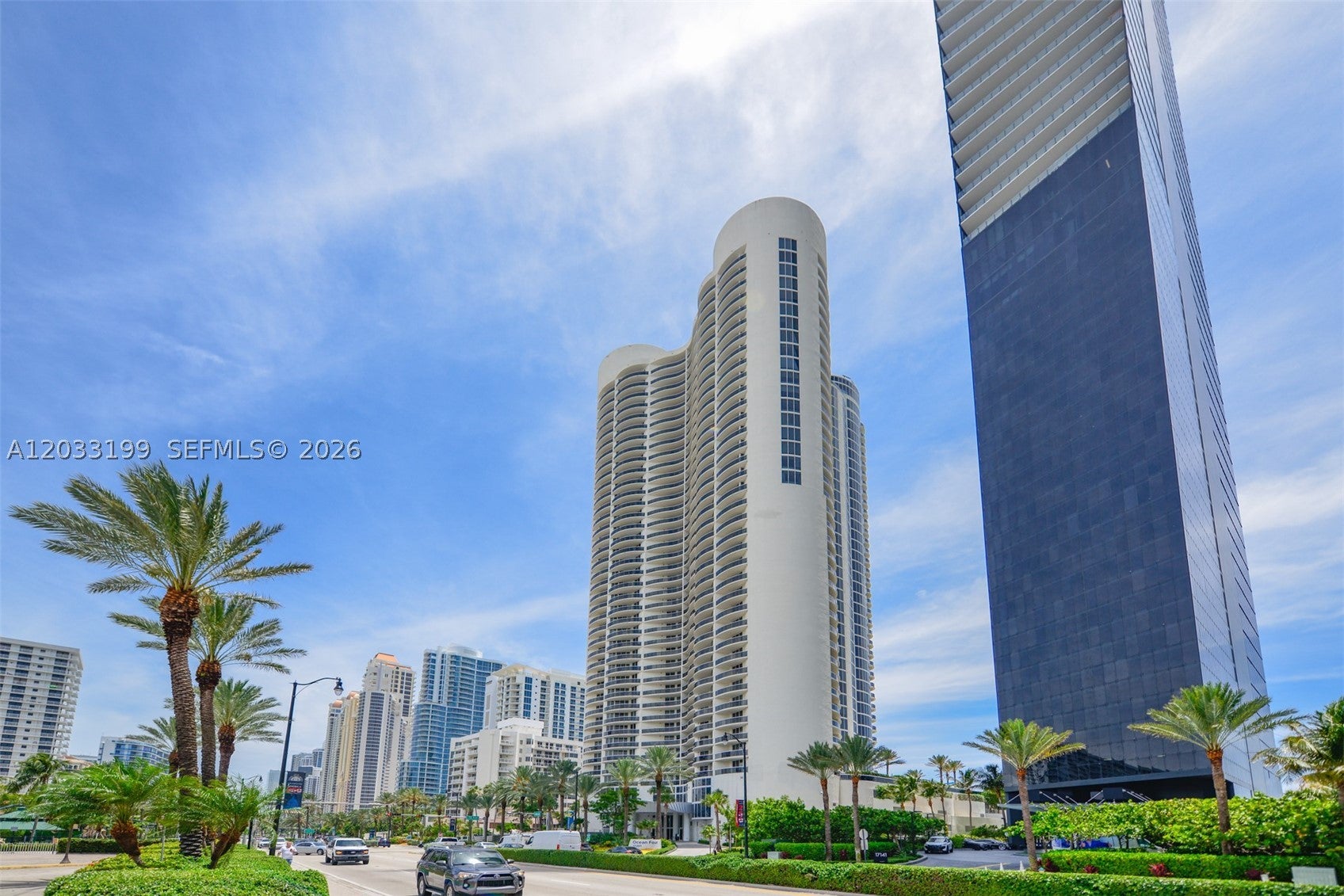 17201 Collins Ave 2209