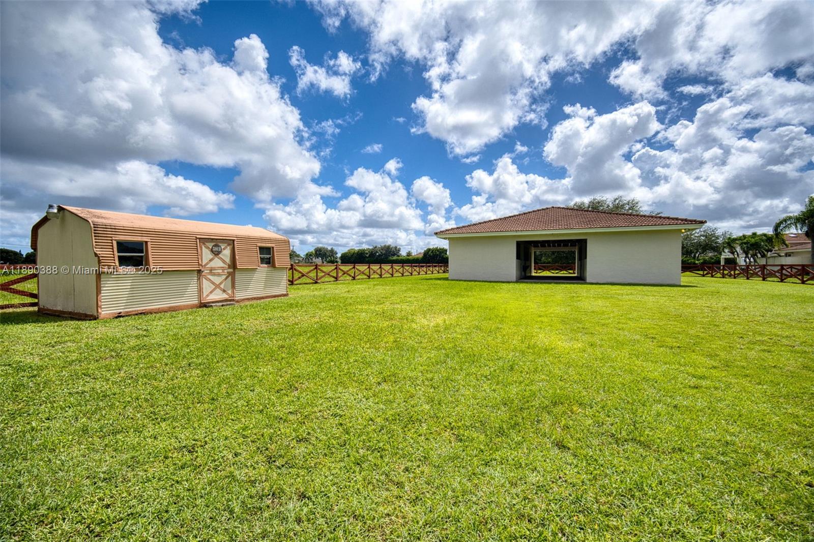 THE REDLANDS SEC 3 - Land