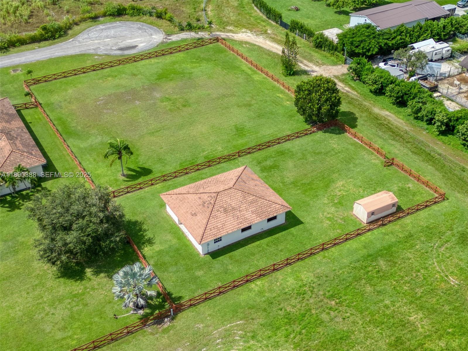 View photos, virtual tours, details... 27743 SW 172nd Pl