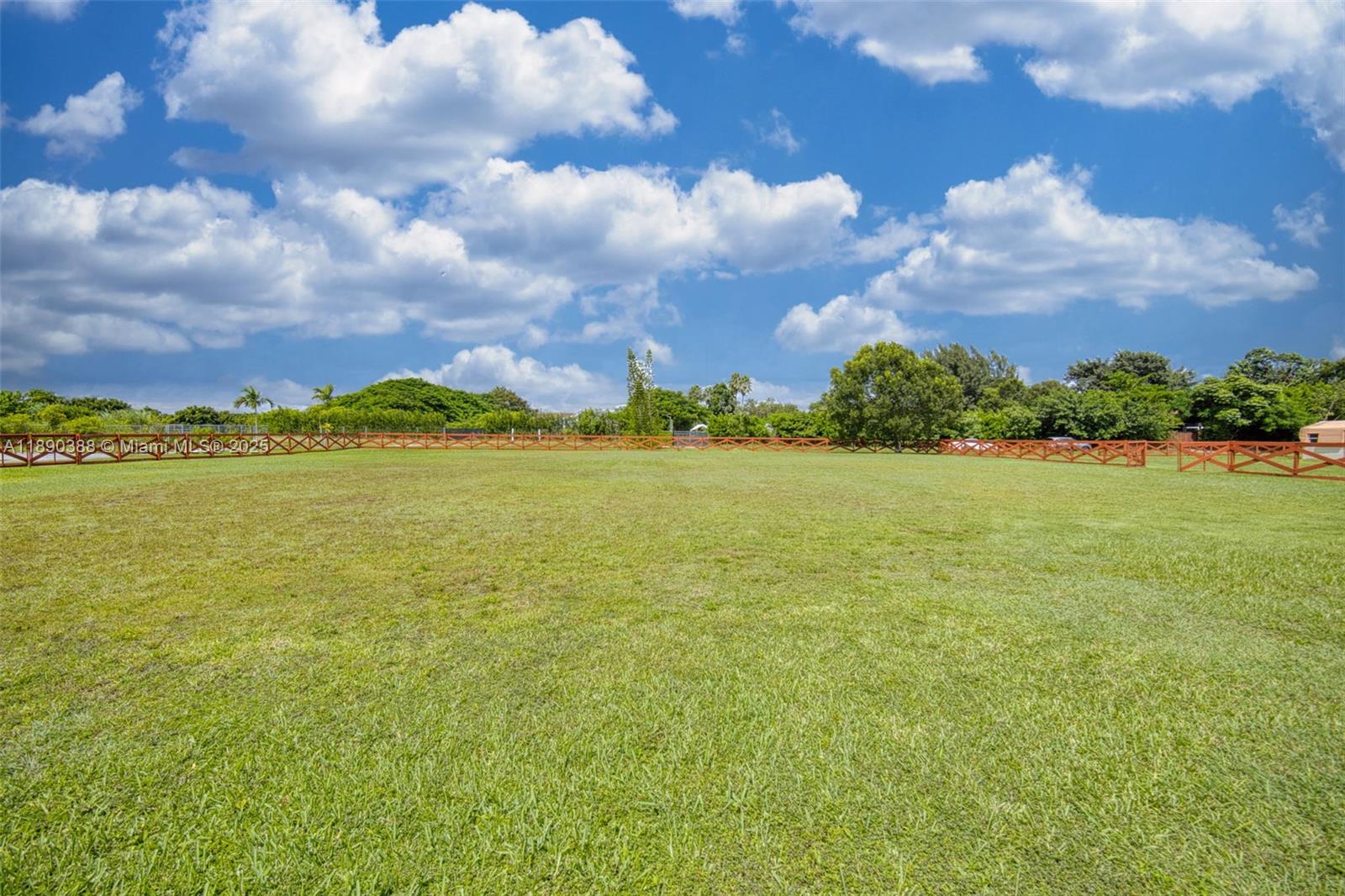 THE REDLANDS SEC 3 - Land