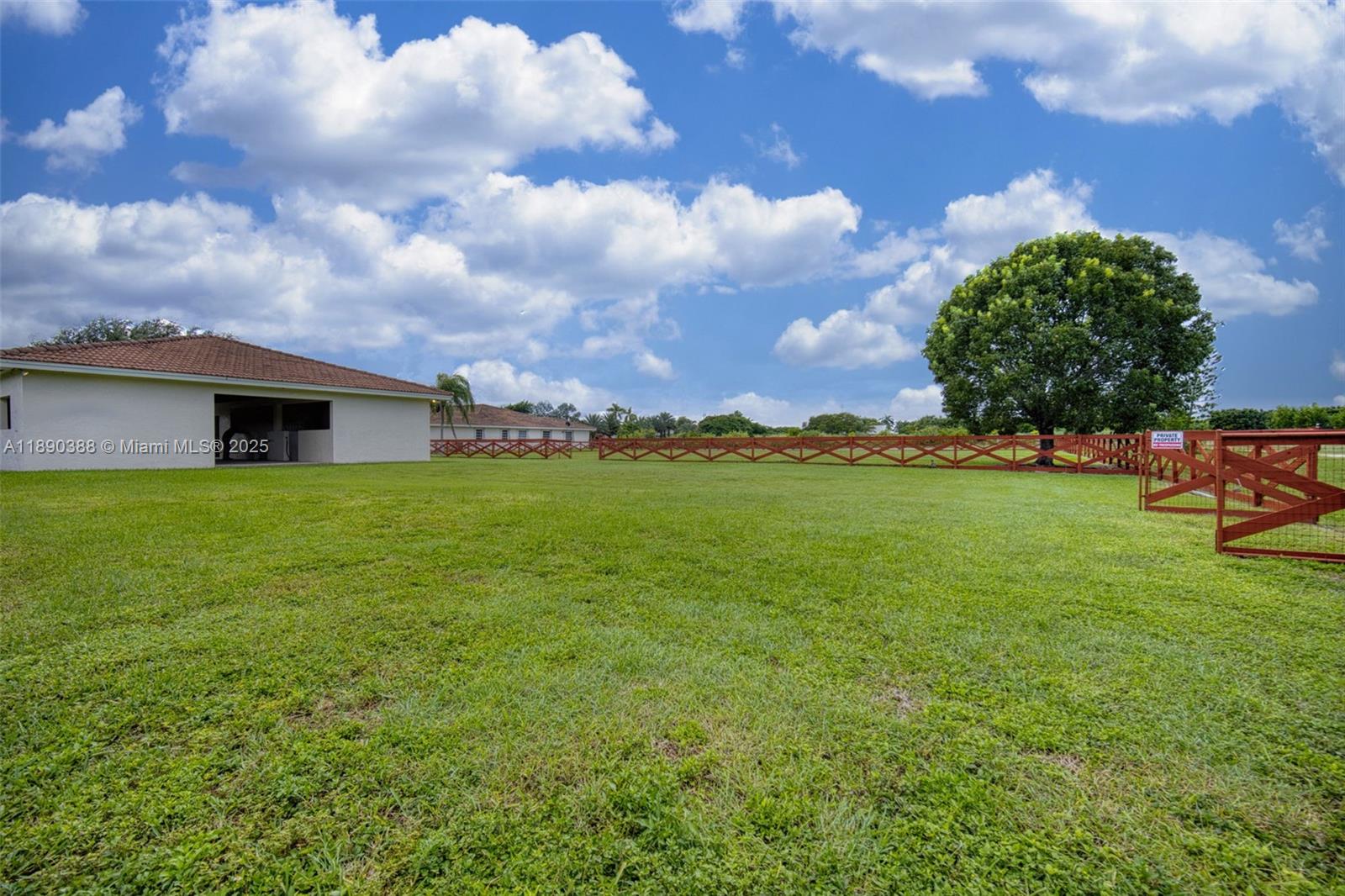 THE REDLANDS SEC 3 - Land