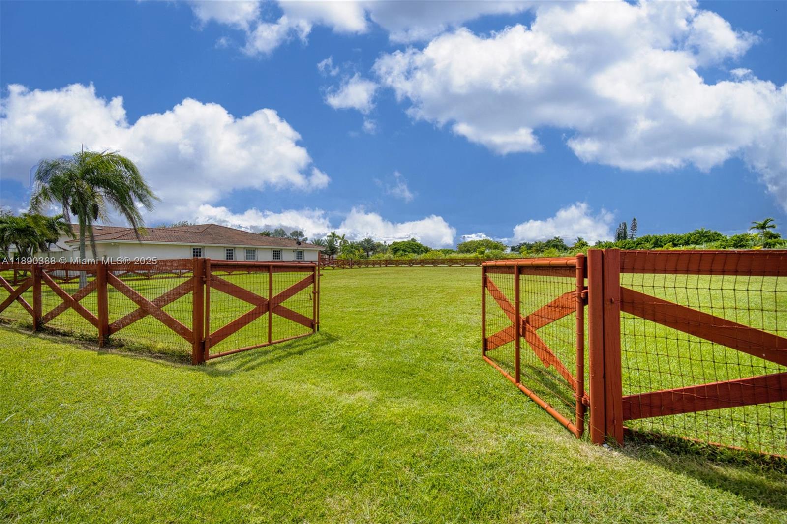 THE REDLANDS SEC 3 - Land