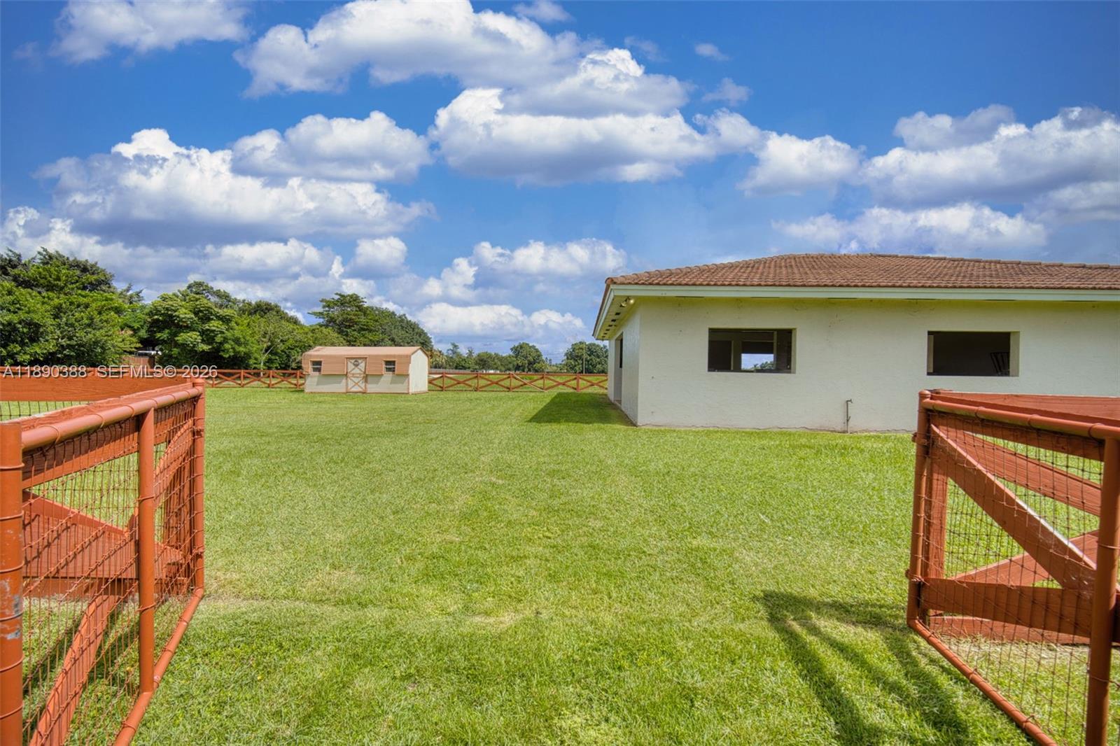 THE REDLANDS SEC 3 - Land