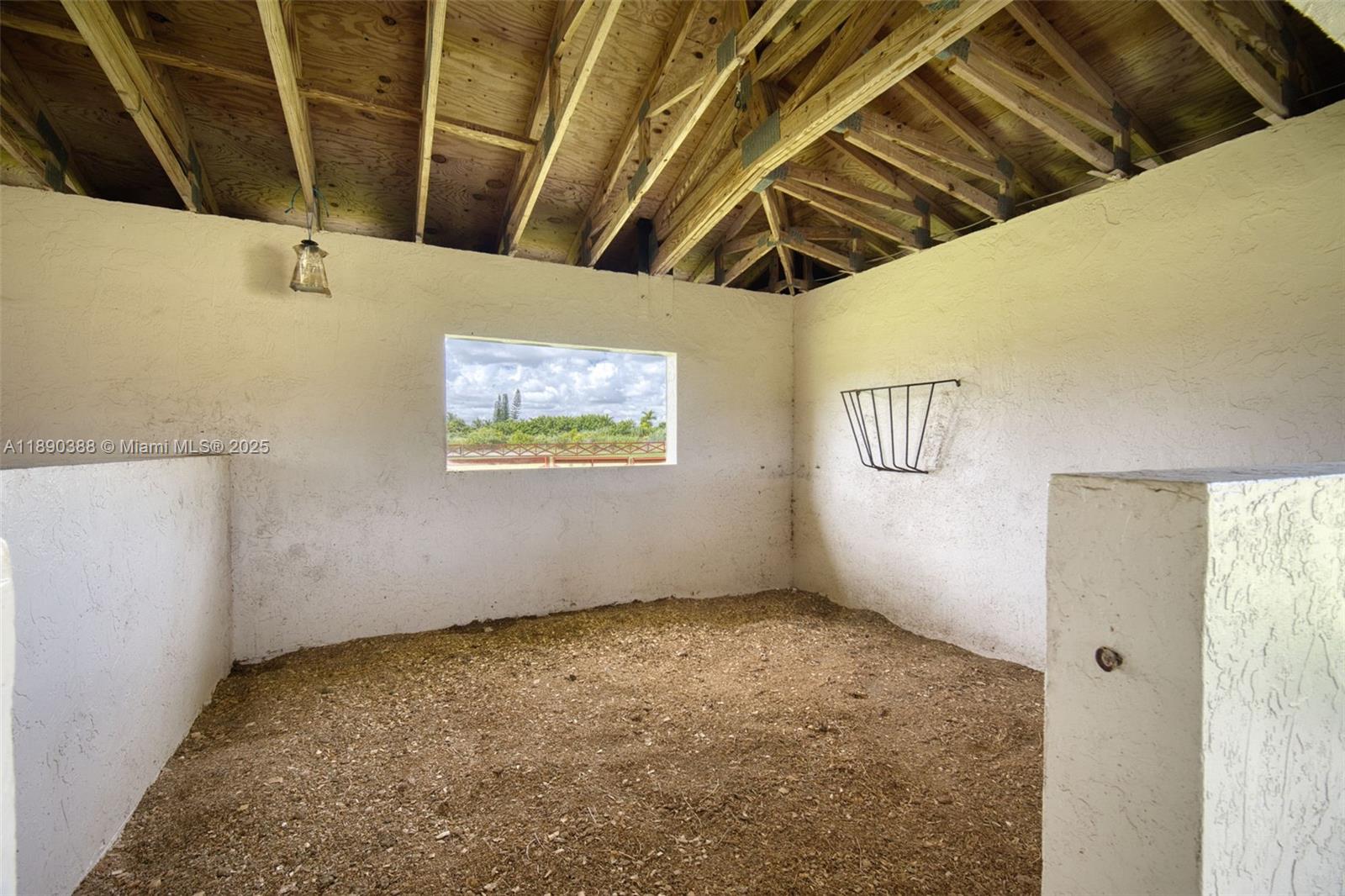 THE REDLANDS SEC 3 - Land