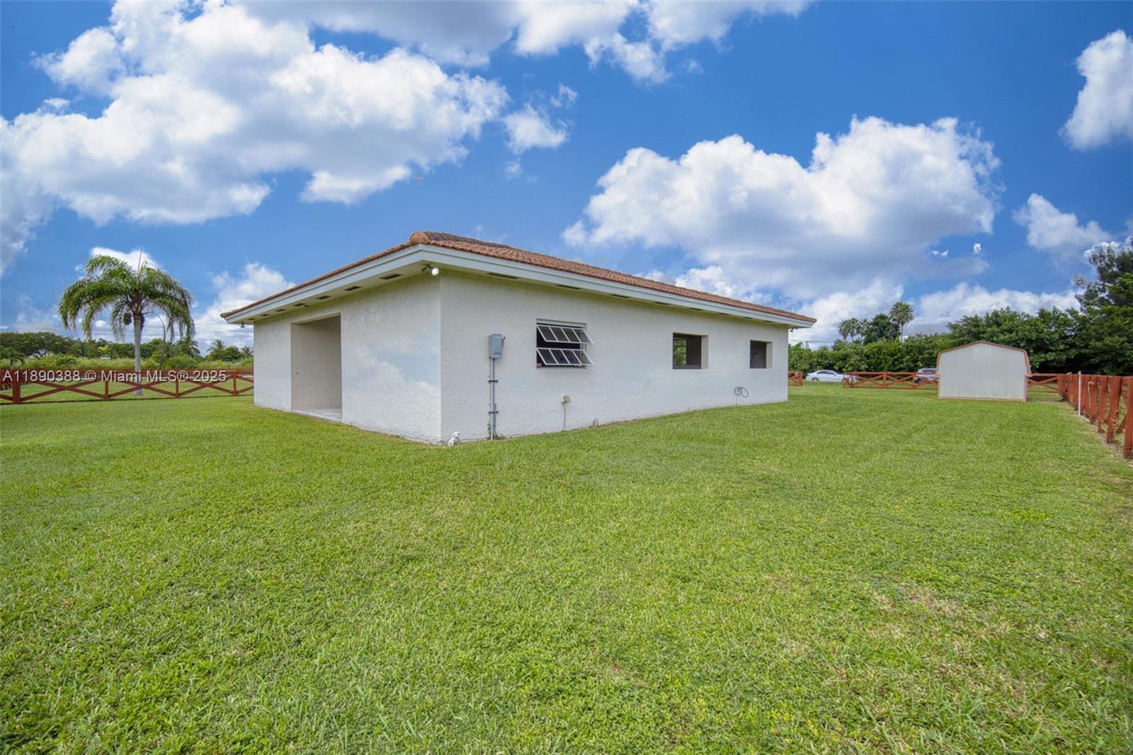 THE REDLANDS SEC 3 - Land