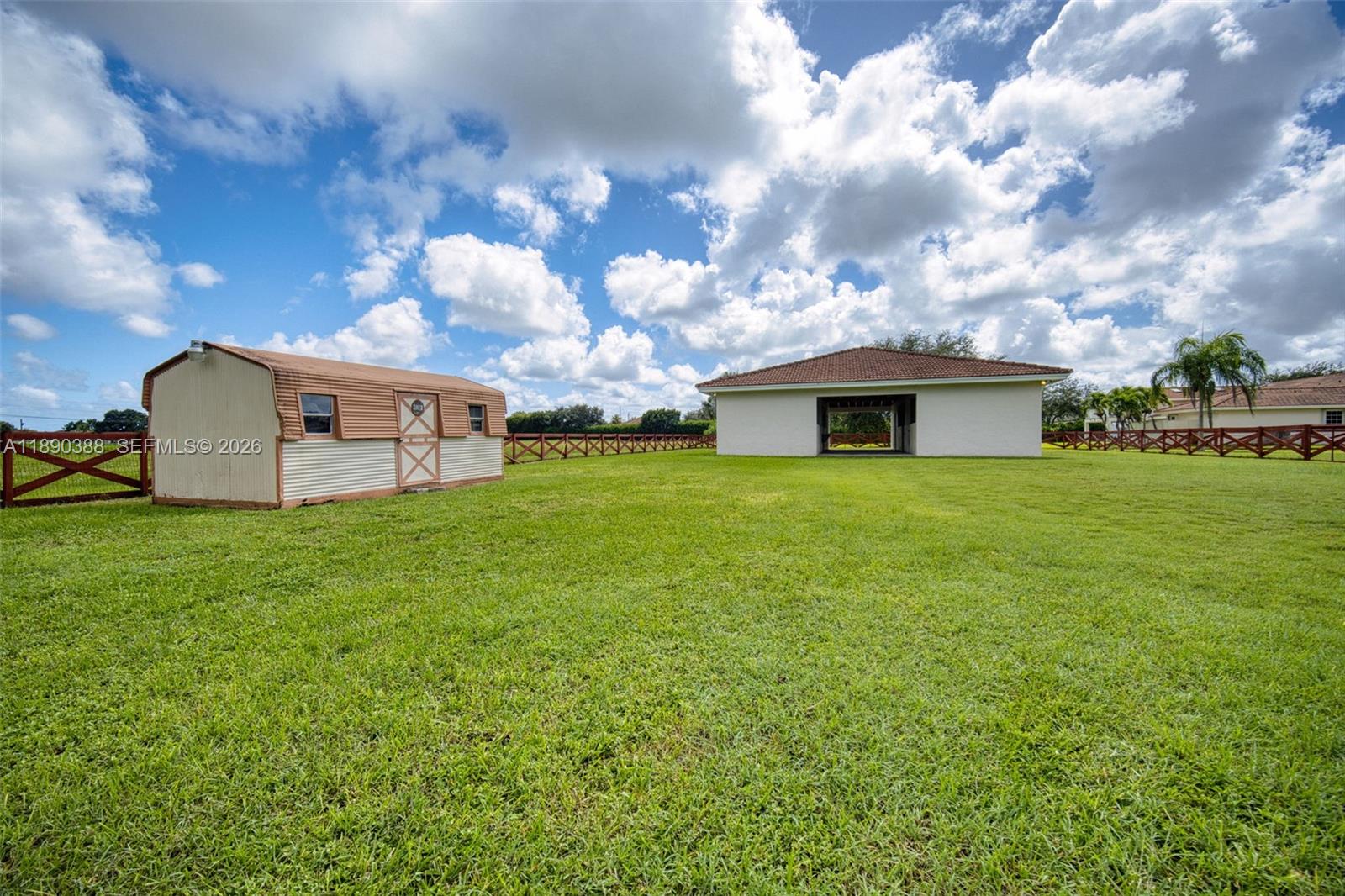 THE REDLANDS SEC 3 - Land