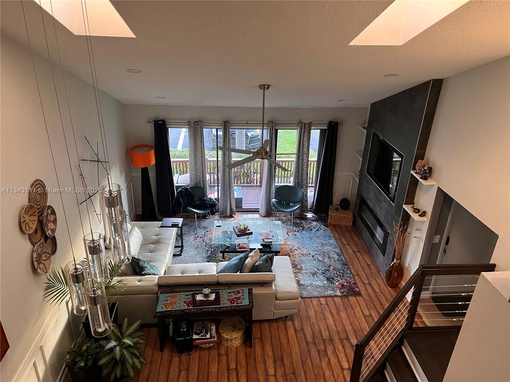 Photo of 474 SE 11th Ter #474, Dania Beach, FL 33004 (MLS # A11343111)