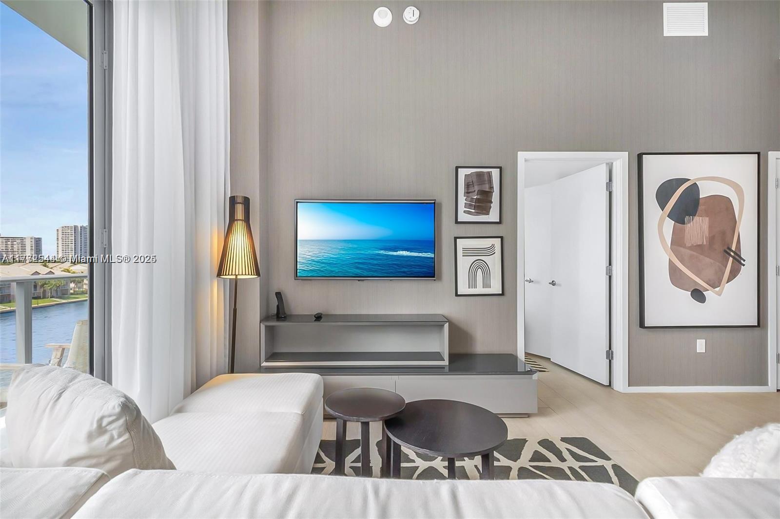 4010 SOUTH OCEAN CONDO - Residential Lease