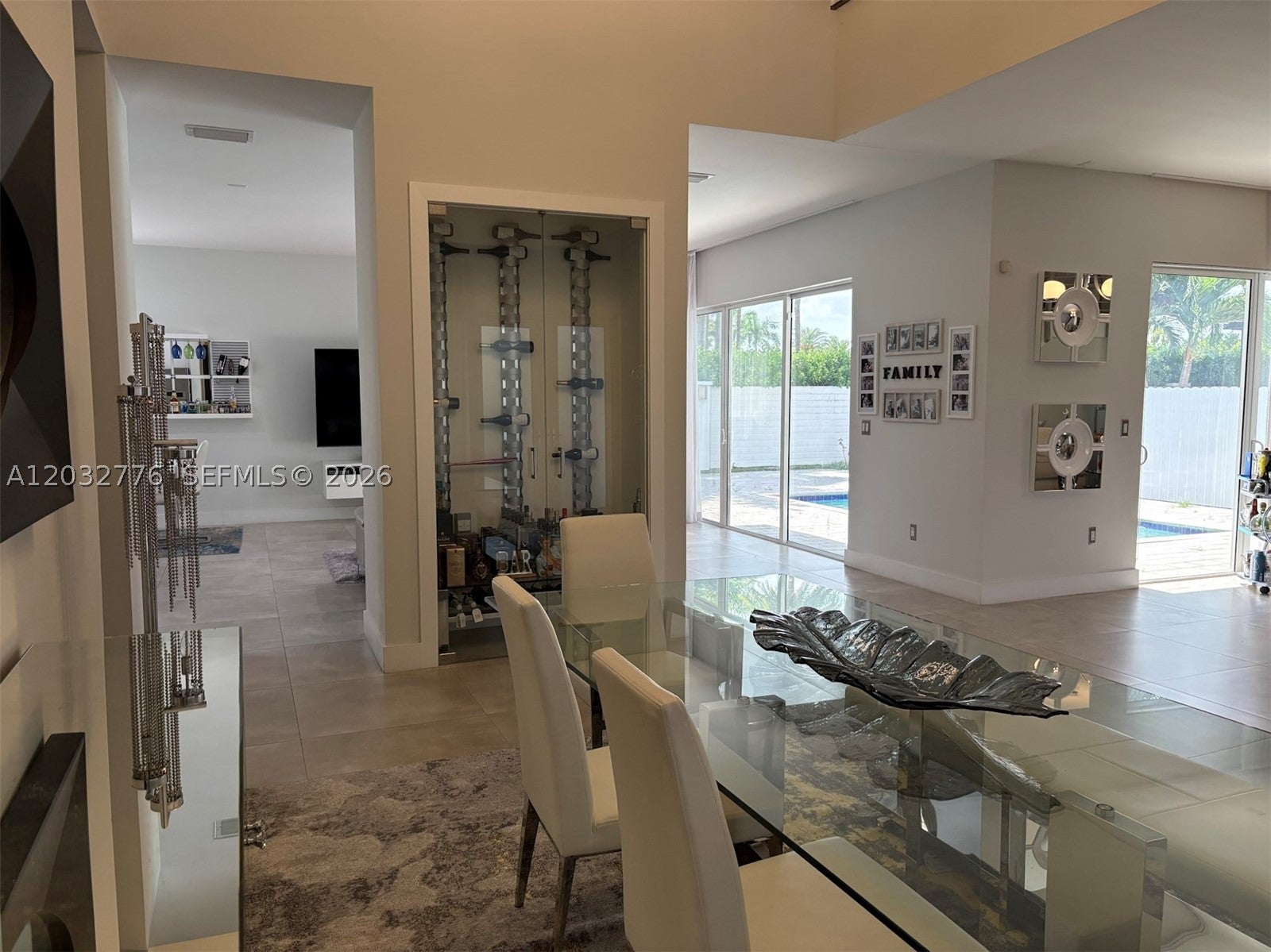 7433 NW 99th Ave