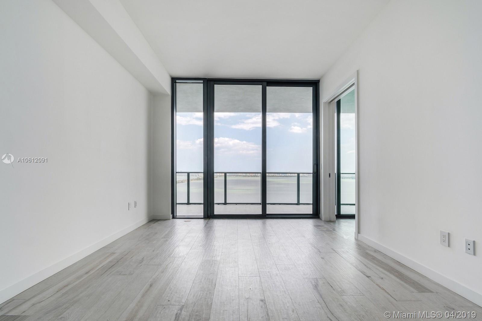 GRAN PARAISO - Residential Lease