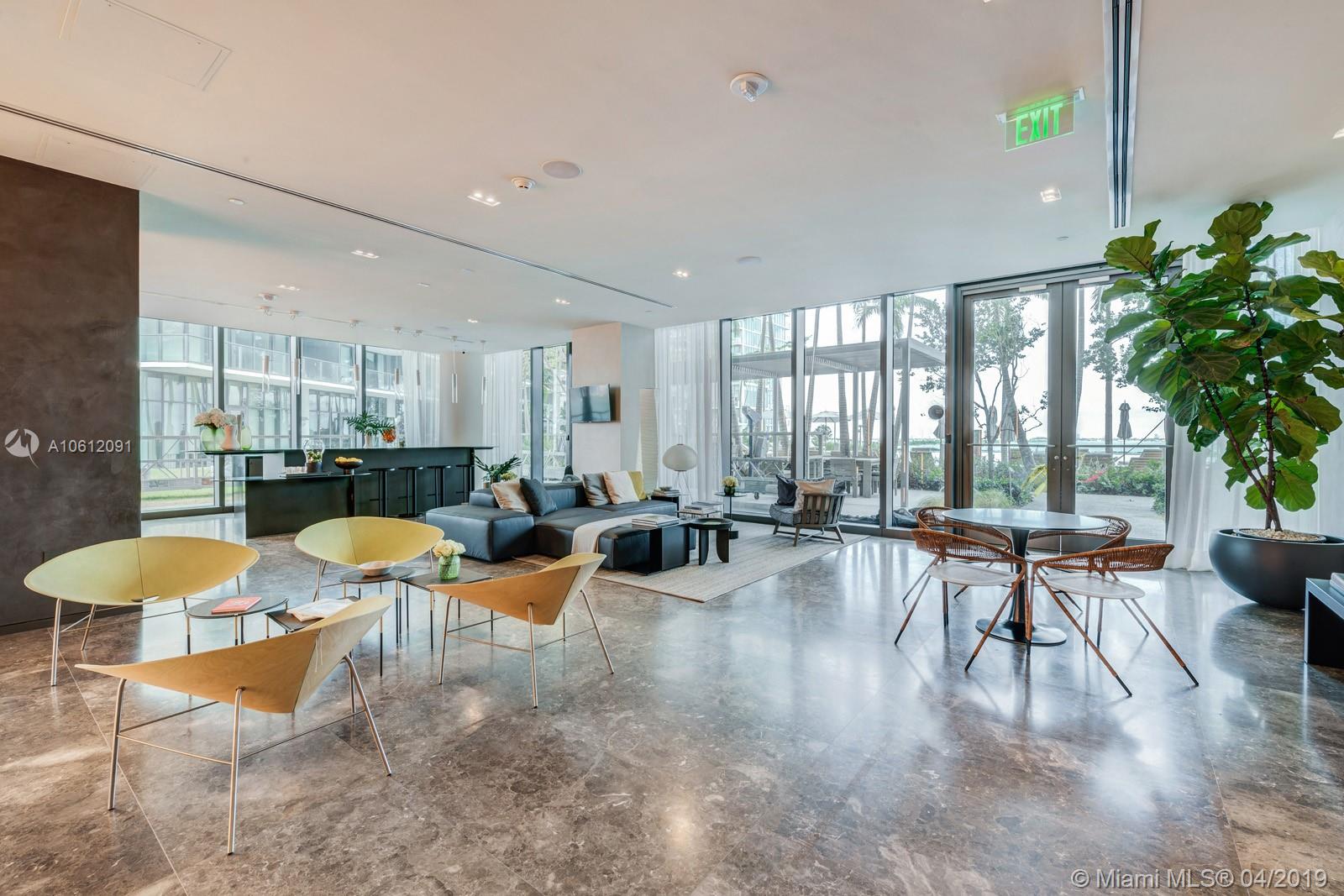 GRAN PARAISO - Residential Lease