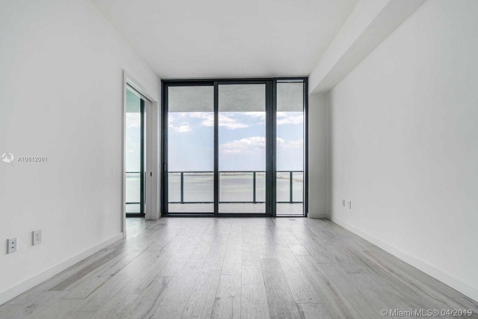 GRAN PARAISO - Residential Lease