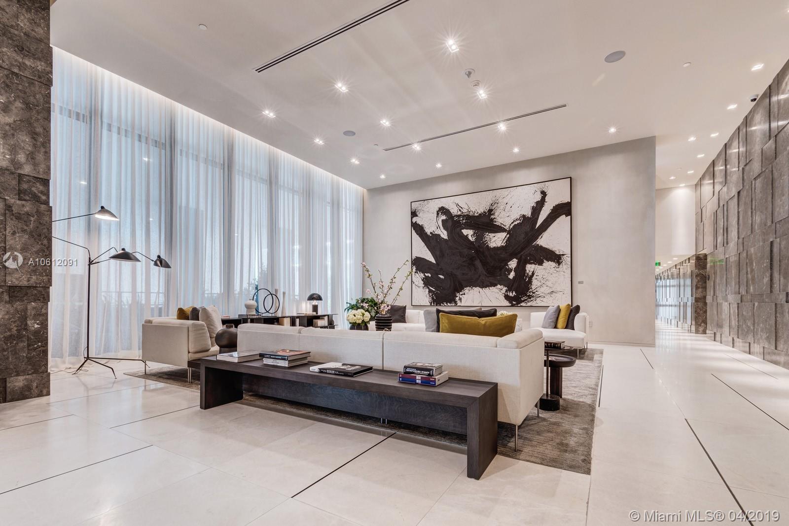 GRAN PARAISO - Residential Lease