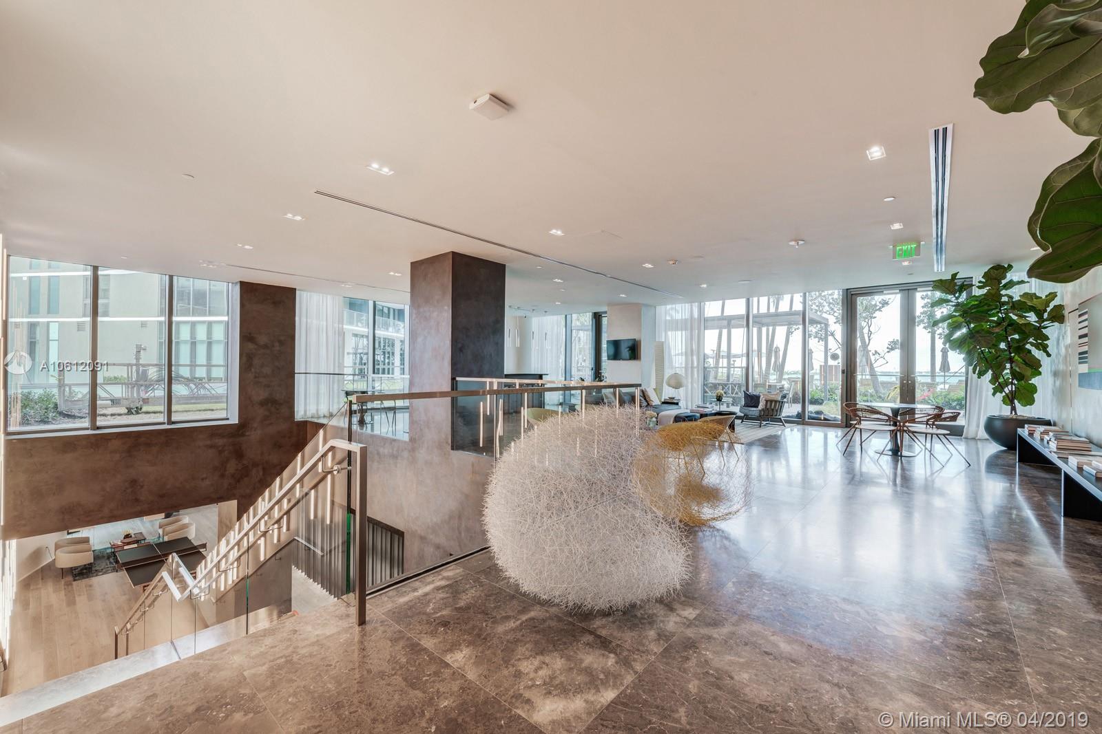 GRAN PARAISO - Residential Lease