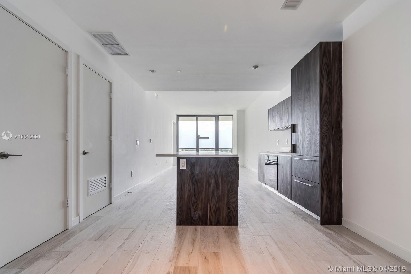 GRAN PARAISO - Residential Lease