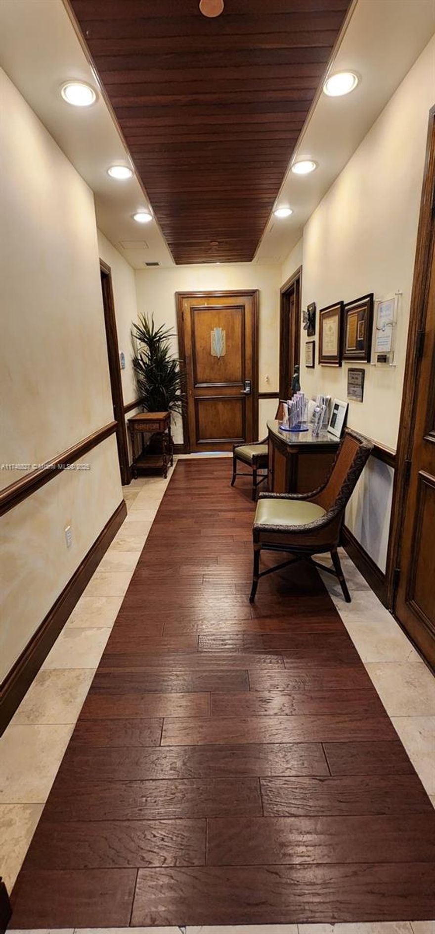 LOCATION, LOCATION AND LOCATION. PRIME MEDICAL OFFICE SPACE LOCATED IN JUPITER FL, NEAR ALL MAJOR HOSPITALS AND CLOSE PROXIMITY TO  I - 95 AND THE FLORIDA TURNPIKE , LOCATED  IN THE NORTHERN END OF PALM BEACH COUNTY ON MILITARY TRAIL, NORTH OF DONALD ROSS ROAD AND SOUTH OF INDIANTOWN ROAD. THE CLASS A BUILDING IS ALSO A HUB FOR FINE DINNING AND OTHER CUSTOMER  SERVICES.  SPACE HAS BEEN FRESHLY PAINTED AND MOVE IN CONDITION.  EASY TO SHOW.
