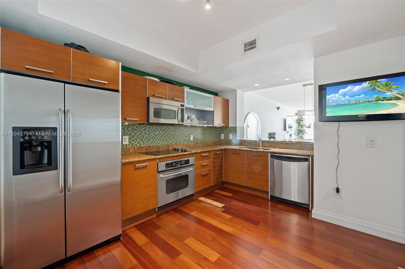 AVENTURA MARINA CONDO NUM - Residential