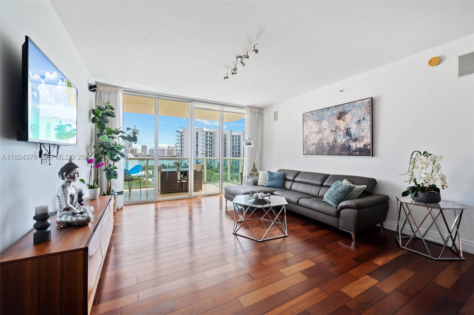 AVENTURA MARINA CONDO NUM - Residential