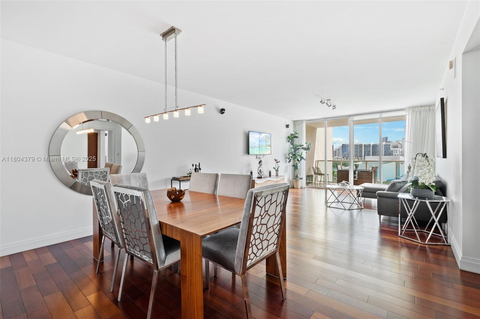 AVENTURA MARINA CONDO NUM - Residential