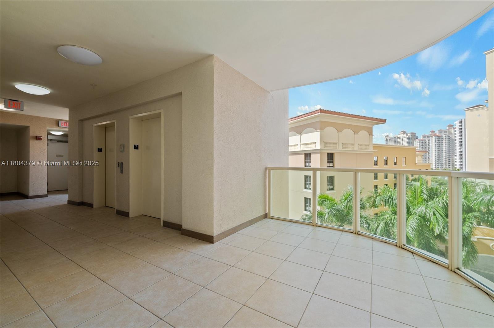 AVENTURA MARINA CONDO NUM - Residential