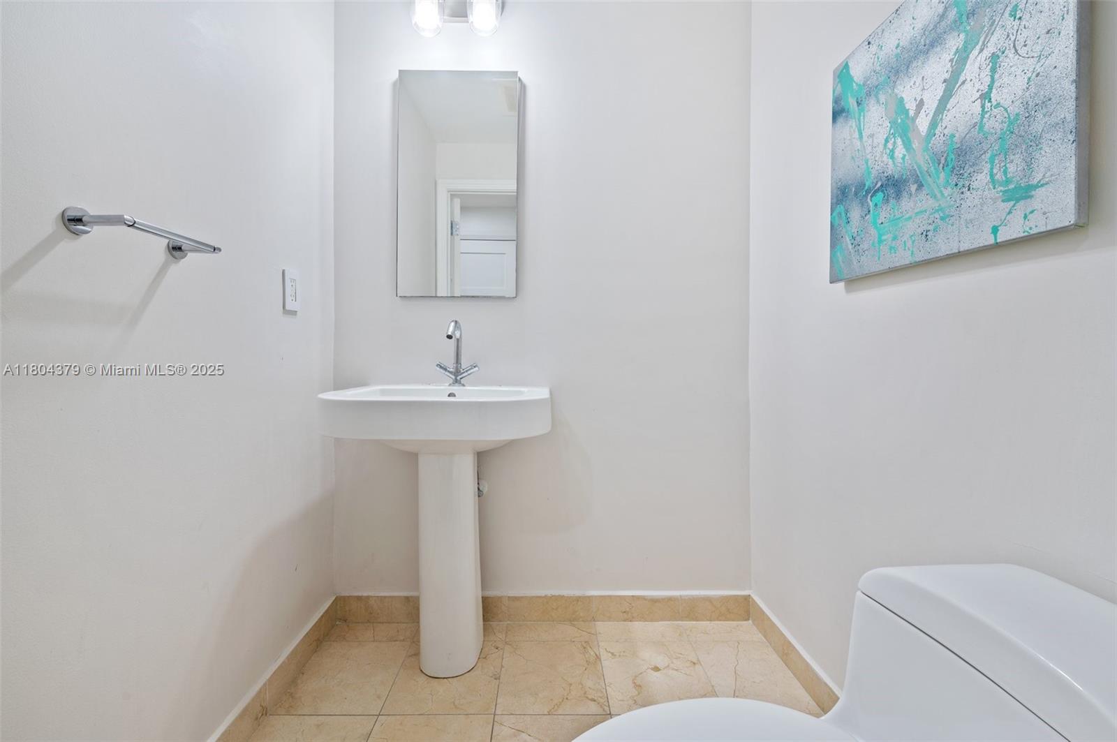 AVENTURA MARINA CONDO NUM - Residential