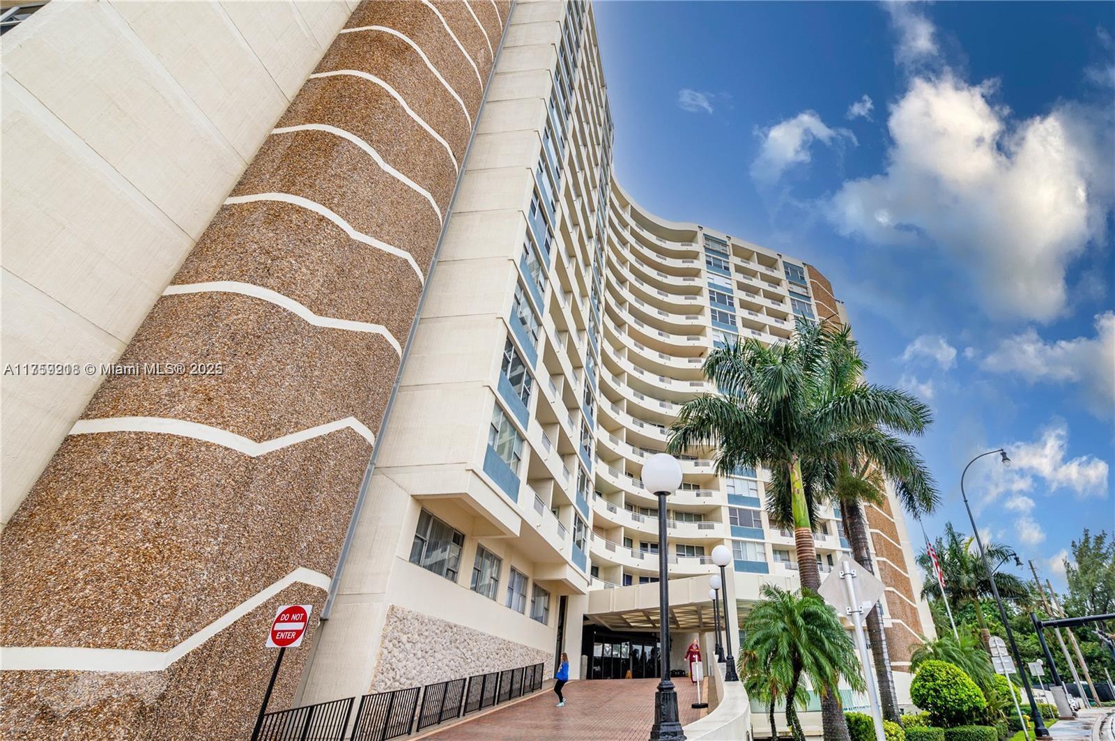 PARKER DORADO CONDO - Residential